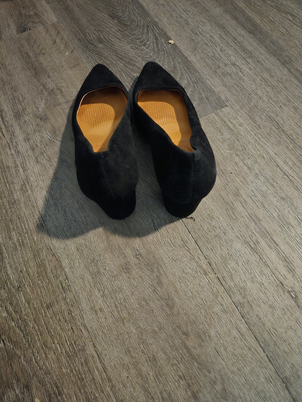 Corso Como Black Pointed-Toe Suede Pumps - Picture 3 of 6